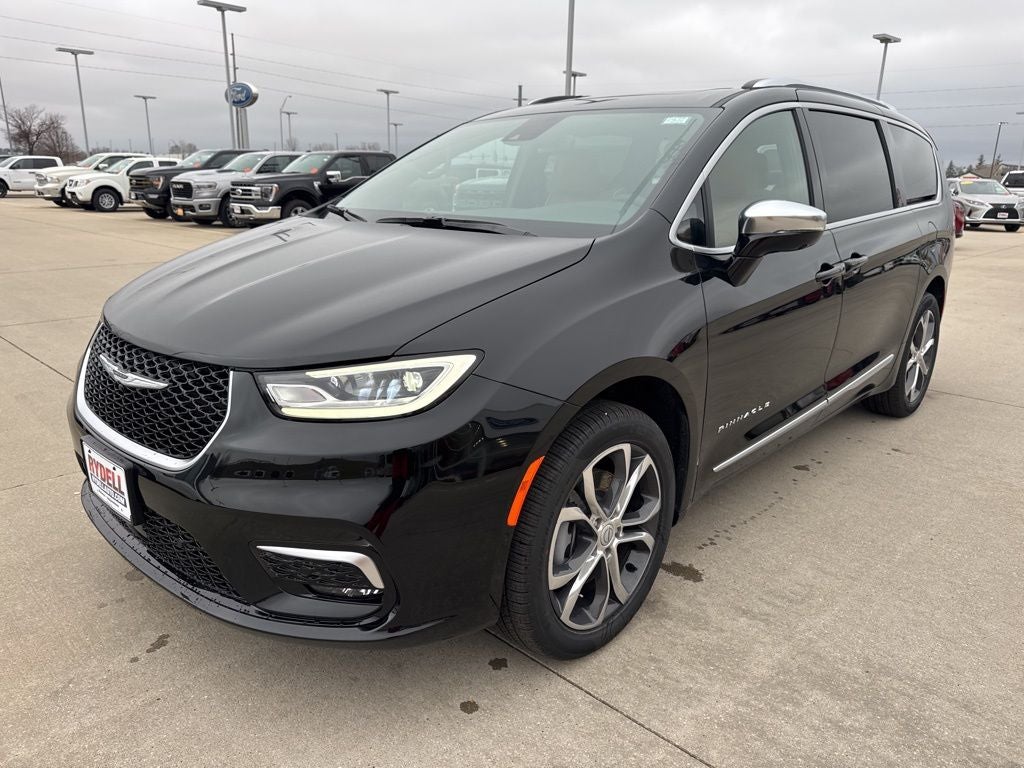 2026 Chrysler Pacifica Pinnacle