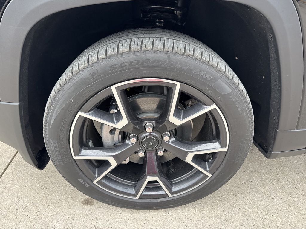 2026 Jeep Cherokee Overland