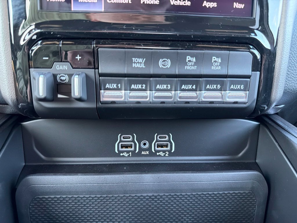 2027 RAM 2500 Big Horn