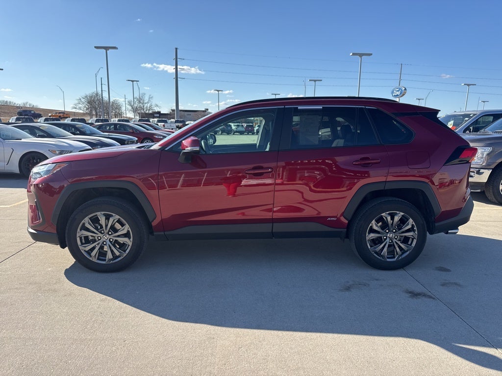 2022 Toyota RAV4 Hybrid XLE Premium