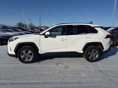 2022 Toyota RAV4 Hybrid XLE