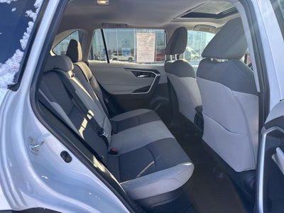 2022 Toyota RAV4 Hybrid XLE