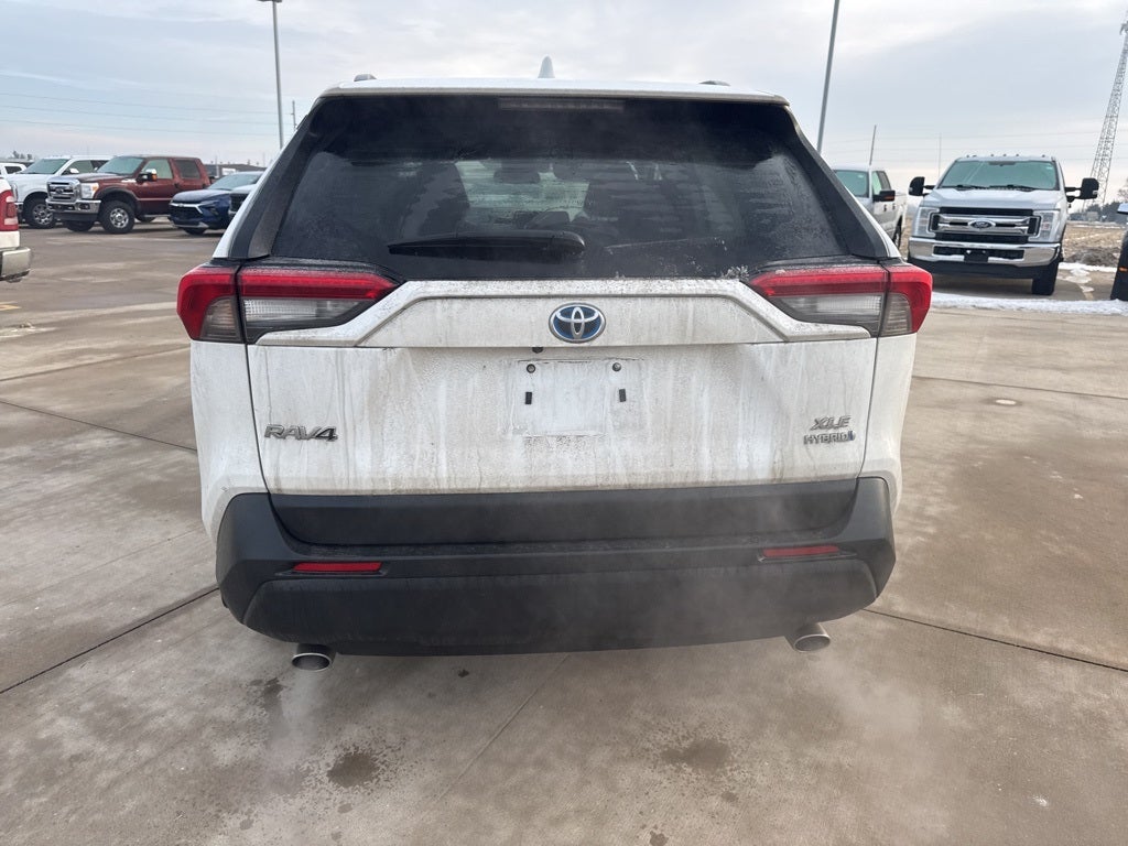 2022 Toyota RAV4 Hybrid XLE