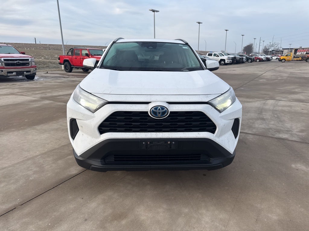 2022 Toyota RAV4 Hybrid XLE