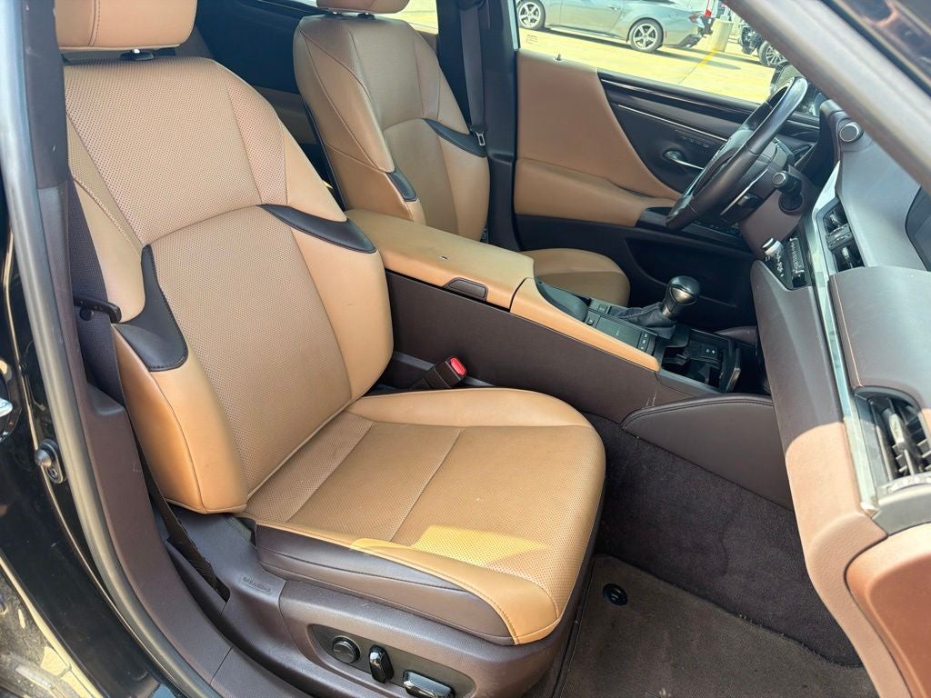 2021 Lexus ES 350