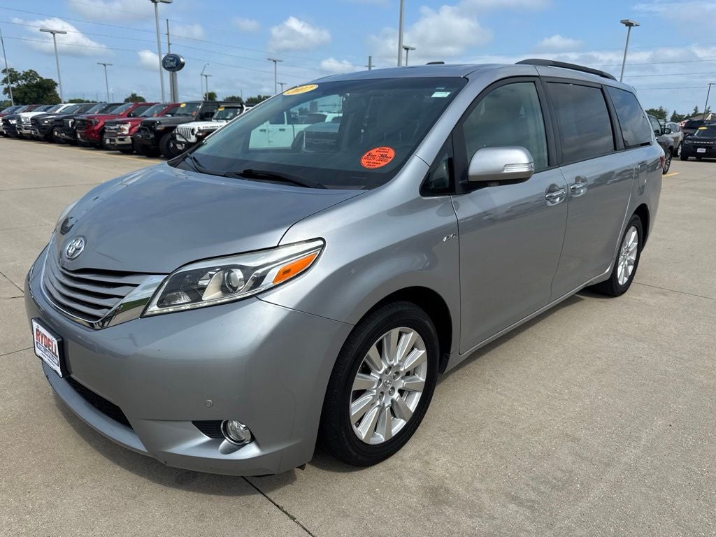 2017 Toyota Sienna Limited 7 Passenger