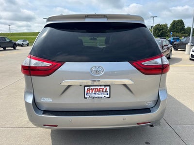 2017 Toyota Sienna Limited 7 Passenger