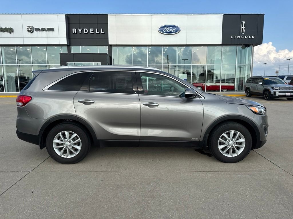 2018 Kia Sorento LX