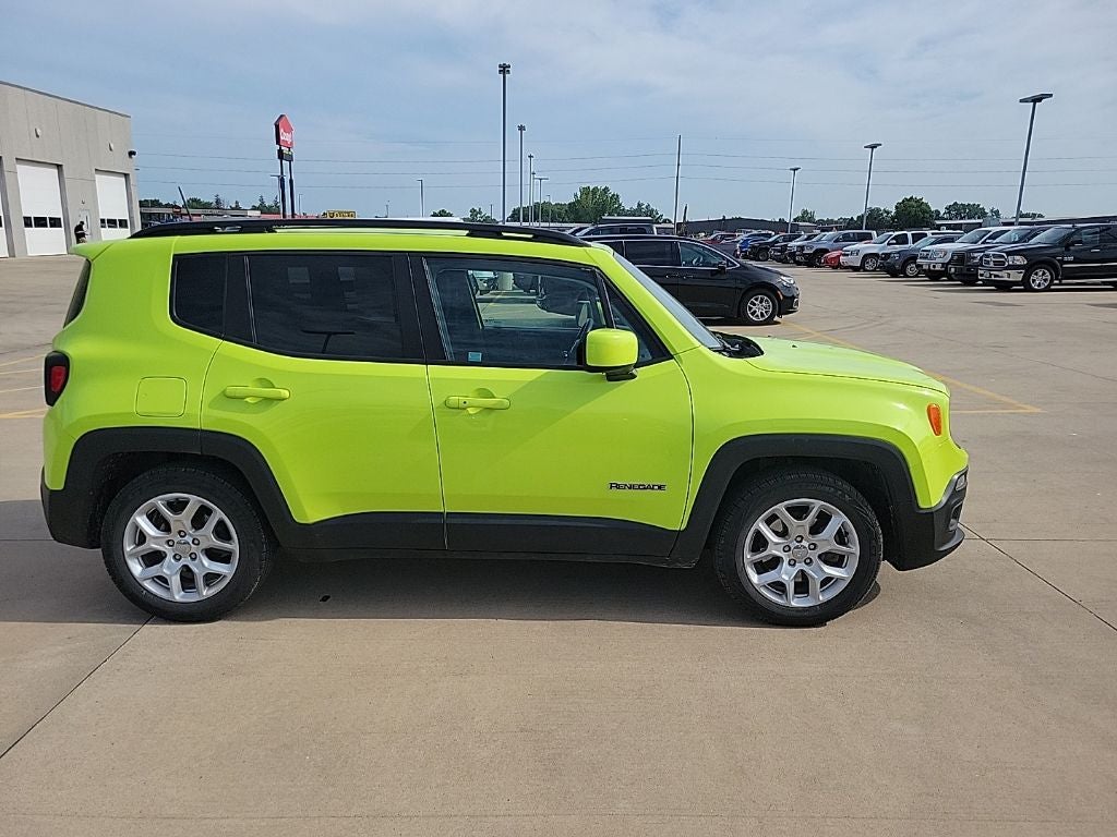 Used 2017 Jeep Renegade Latitude with VIN ZACCJABBXHPF48804 for sale in Independence, IA